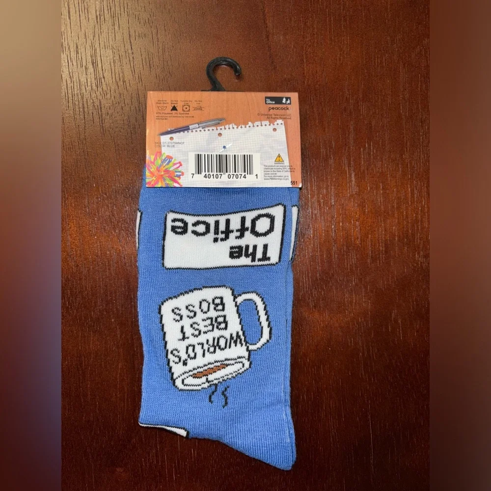 THE OFFICE NOVELTY CREW SOCKS NWT MEN’S SHOE SIZE 6-12